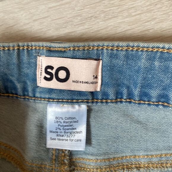 So Juniors' SO® Low-Rise Midi Shorts Shortie Light Blue 14 nwt - Picture 5 of 6